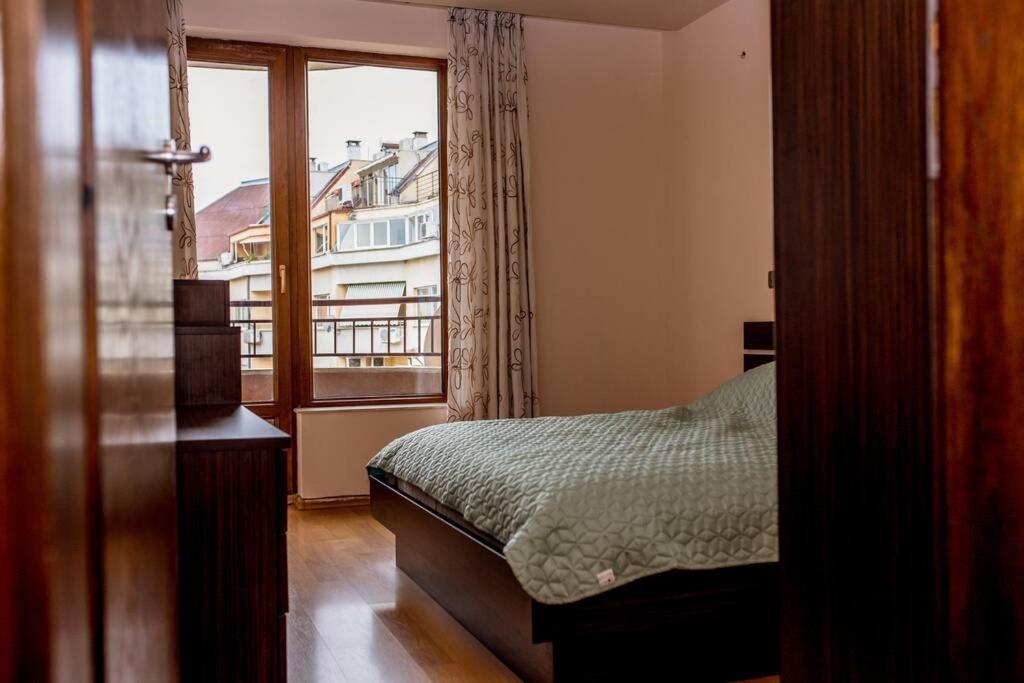 Sea View Apartment Next To Sea Garden And Beach Varna Exterior foto